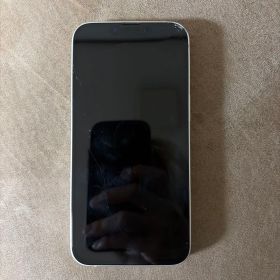 iPhone 13 本体