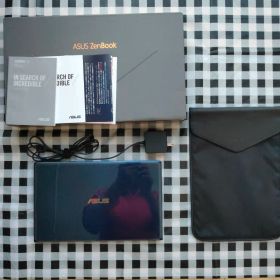 ASUS ZenBook 13(ロイヤルブルー)UX334FAC