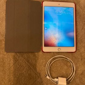 iPad mini 4 レッドカバー付き 本体