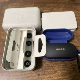WF-1000XM4 ブラック 中古品
