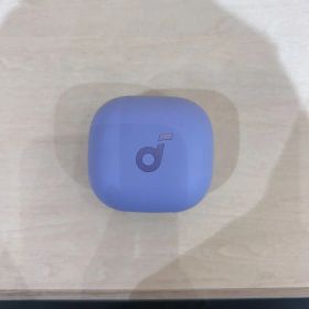 パープル ワイヤレスイヤホン Soundcore P40iです