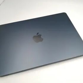 【中古】Apple MacBook Air 13インチ CTO (M3,2024) ミッドナイト M3(CPU:8C/GPU:8C)/8G/256G【ECセンター】保証期間１ヶ月【ランクB】