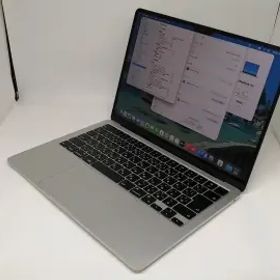 【中古】Apple MacBook Air 13インチ CTO (M3,2024) シルバー M3(CPU:8C/GPU:8C)/8G/256G【日本橋3】保証期間１ヶ月【ランクB】