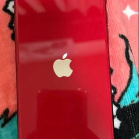 Apple iPhone SE (第2世代) 赤