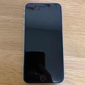 iPhone SE 第2世代 (SE2) ホワイト64GB SIMフリー ①