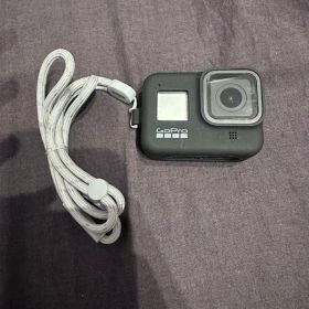【値下げ最大‼️】GoPro アクションカメラ 本体 ストラップ付