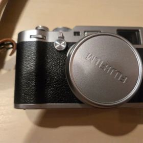 FUJI FILM 富士フイルム X100F SILVER 2700ショット