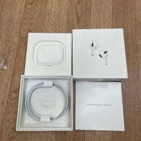 美品 Apple AirPods 第三世代 MME73J/A