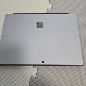Surface Pro 5 i5 4GB 128GB タイプカバー付き A