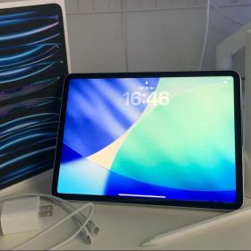 美品 iPad Pro 11㌅ 第4世代 512GB Apple Pencil付