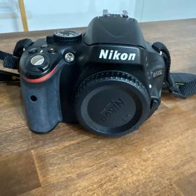 Nikon D5100 デジタル一眼レフカメラ ショット数13,279枚
