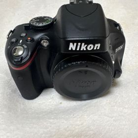 Nikon D5100 デジタル一眼レフカメラ