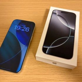 Apple iPhone 16 Pro ホワイトチタニウム本体
