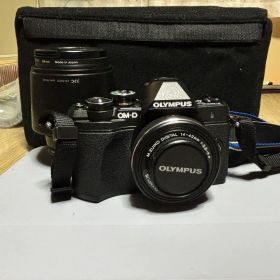 値下げしました オリンパス OM-D E-M10 Mark III