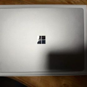 Microsoft Surface Laptop