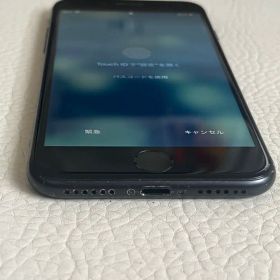 Apple iPhone 7 ブラック 本体