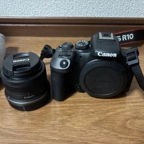 Canon EOSR10 RF-S 18-45mm F4.5-6.3IS STM