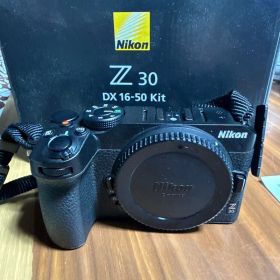Nikon Z 30 DX 16-50 Kit カメラとレンズに説明書 すぐ発送