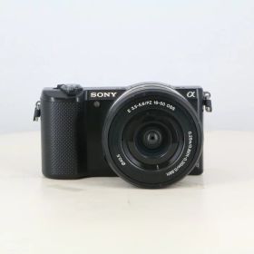 【中古】 (ソニー) SONY α5000(ILCE-5000)+E16-50PZ レンズキット （海外仕様）【中古カメラ デジタル一眼】 ランク：B