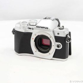 〔中古〕OLYMPUS(オリンパス) OM-D E-M10 Mark III ボディ シルバー〔198-ud〕