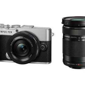 OLYMPUS デジタル一眼カメラ OLYMPUS PEN E-P7 EZダブルズームキット [シルバー]