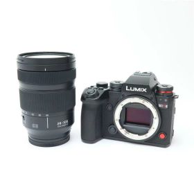 【中古品】 《新同品》 Panasonic LUMIX S1RII レンズキット DC-S1RM2M [ デジタルカメラ ]
