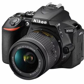 【中古】「非常に良い」Nikon デジタル一眼レフカメラ D5600 AF-P 18-55 VR レンズキット ブラック D5600LKBK