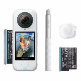 【25日はエントリーで最大5000p＆クーポン配布】Insta 360 インスタ360Insta360 X4 Air Starter Bundle アークティックホワイト CINSAAFA-SE17(2662844)代引不可 送料無料