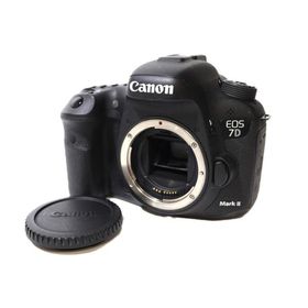 EOS 7D Mark II ボディ