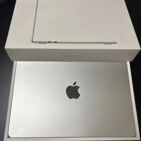 【美品】MacBook Air M2 13.6インチ 512GB シル