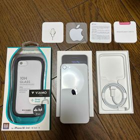 アイフォーン(iPhone)のiPhone SE 第2世代 (SE2) ホワイト 128 GB docomo(スマートフォン本体) アイフォーン(iPhone)のiPhone SE 第2世代 (SE2) ホワイト 128 GB docomo(スマートフォン本体)