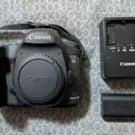 Canon EOS 5D Mark III 本体と付属品