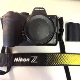 Nikon Z5 ミラーレスカメラ