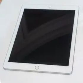 iPad 第6世代 32GB シルバー Wi-Fiモデル【中古】