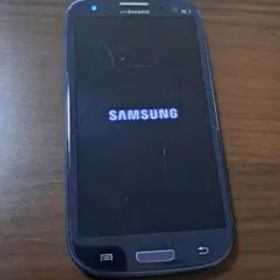 Samsung Galaxy S III 本体