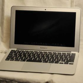 MacBook Air 2012 i5 1.7GHz/4GB/64GB SSD