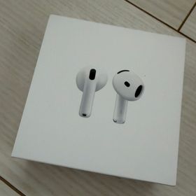 アップル(Apple)の【新品未開封】AirPods 4 MXP63J/A（ANCなし通常版）(ヘッドフォン/イヤフォン)