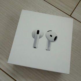 アップル(Apple)の【新品未開封】AirPods 4 MXP63J/A（ANCなし通常版）(ヘッドフォン/イヤフォン)