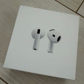 アップル(Apple)の【新品未開封】AirPods 4 MXP63J/A（ANCなし通常版）(ヘッドフォン/イヤフォン)