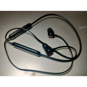 Beats Flexワイヤレスイヤホン③(ヘッドフォン/イヤフォン) Beats Flexワイヤレスイヤホン③(ヘッドフォン/イヤフォン)