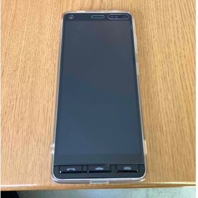 キョウセラ(京セラ)の京セラ☆かんたんスマホ2☆A001KC☆シルバー(スマートフォン本体)