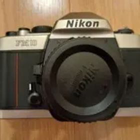 Nikon FM10 フィルム一眼レフカメラ