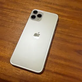 Apple iPhone 11 Pro 新品¥22,900 中古¥14,300 | 新品・中古のネット最