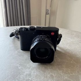 Leica Q2 デジタルカメラ 黒 付属品・箱付き