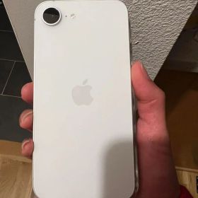 Apple iPhone 16e美品