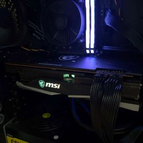 12GBメモリ搭載のRX 6700 XT、PCIe 4.0 グラフィックボード