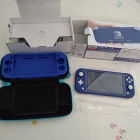 【美品】Nintendo Switch Lite 本体 カバー、ケース付き