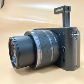 ★ＳＤカード付き★Nikon 1 J1 ミラーレスカメラ ブラック色