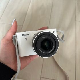 【即日発送】Nikon 1 J1 ホワイト コンパクトデジタルカメラ