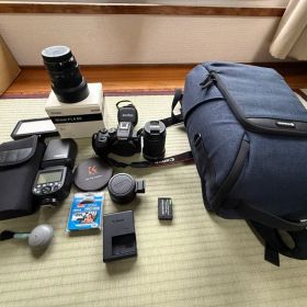 Cannon EOS R10